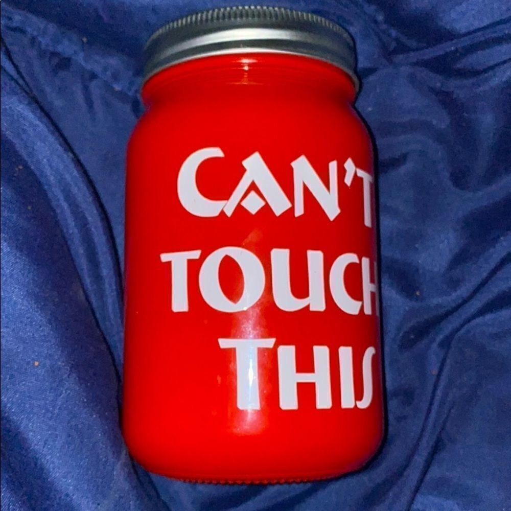 Can’t touch this! Jar Bank!